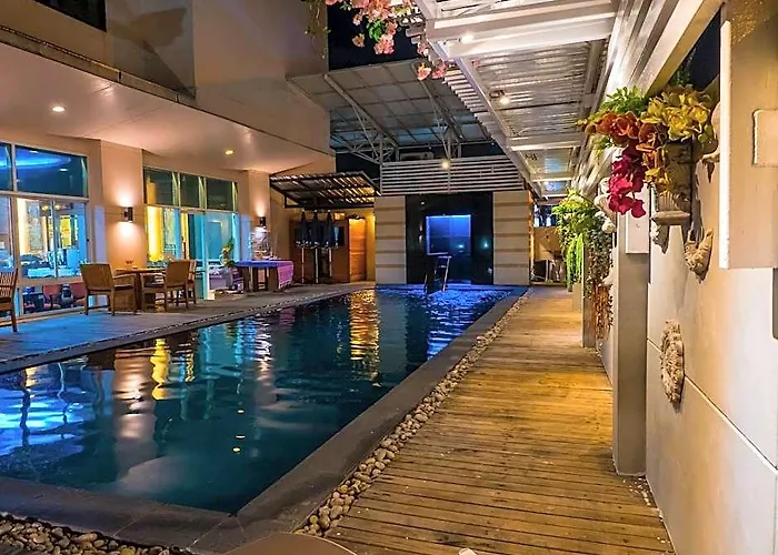 Atrium Boutique