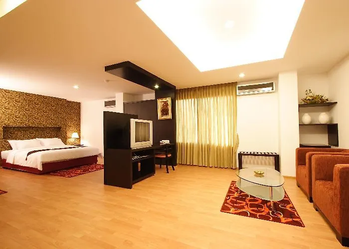 Atrium Boutique Hotell 3*